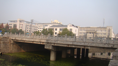 tǘ